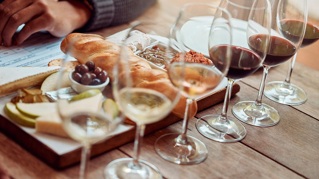Konsten att kombinera mat och dryck: 5 grundregler som lyfter smaken